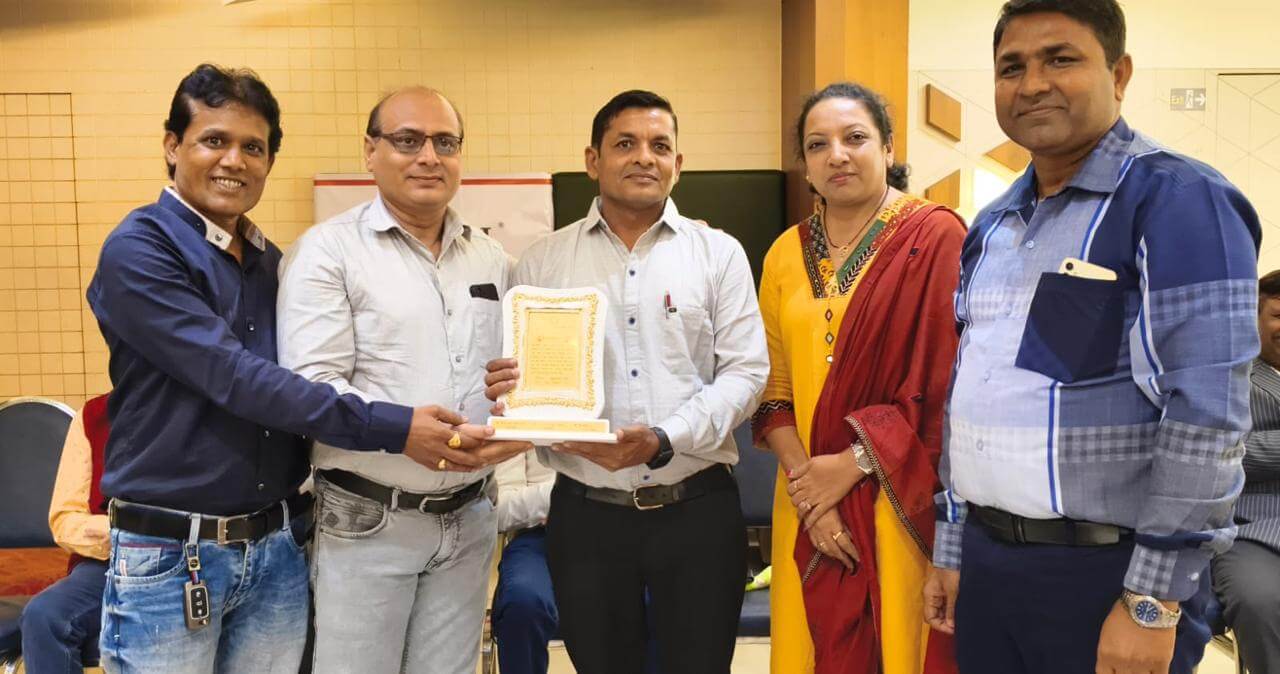 PRINCIPAL SIR HONOR CERE. IN SCHOOLS